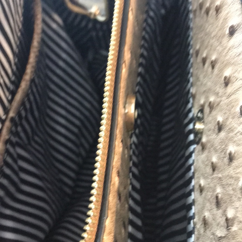 Vegan Leather Shoulder Bag - Picture 9 of 11